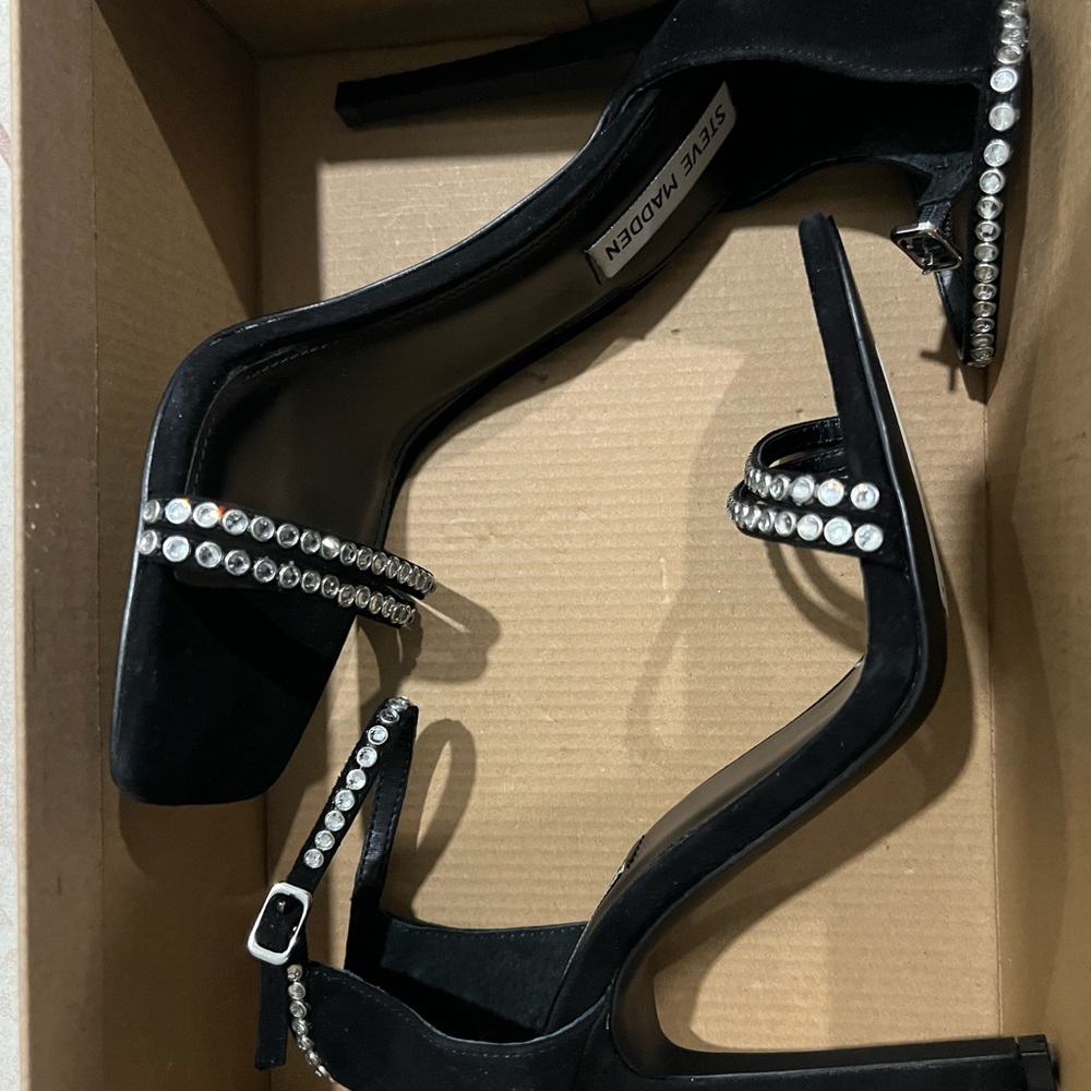 Collette black suede Steve Madden Heels